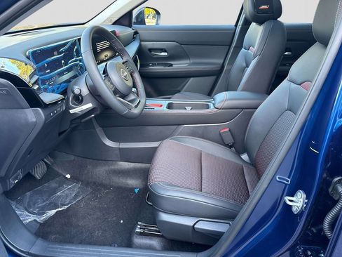 New 2026 Nissan Kicks SR w/ SR Premium Package image 9