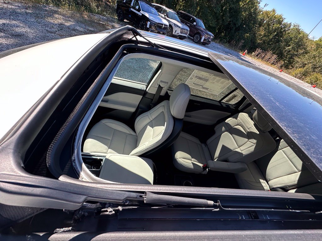 New 2027 Lincoln Aviator Reserve AWD/4WD image 6