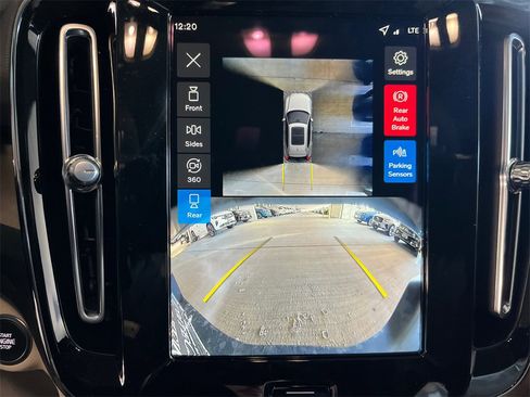 New 2026 Volvo XC40 B5 Ultra w/ Protection Package Premier image 16