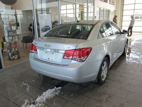 Used 2013 Chevrolet Cruze LT image 7
