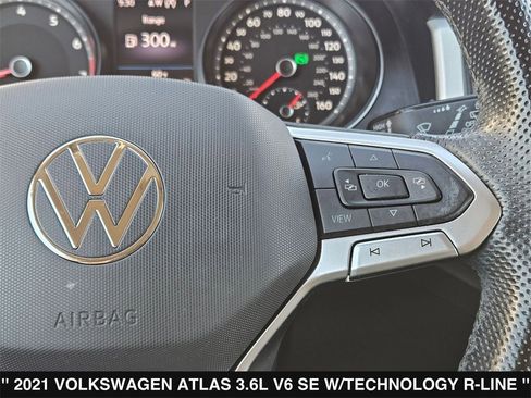 Used 2021 Volkswagen Atlas SE image 28