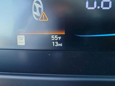 New 2026 Hyundai Elantra SEL Sport image 15