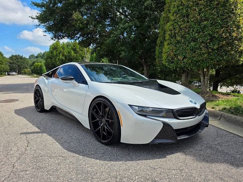 Used 2017 BMW i8 AWD/4WD image 9