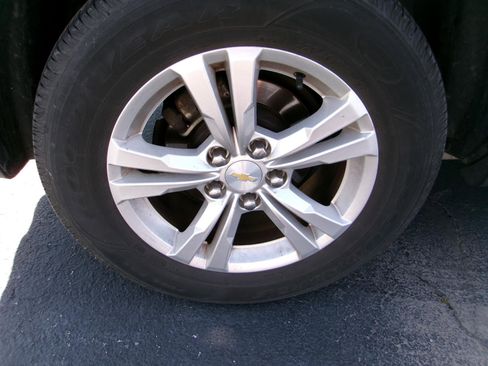 Used 2014 Chevrolet Equinox LT w/ Driver Convenience Package image 6