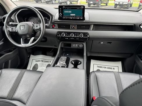 Used 2024 Honda Pilot EX-L image 11