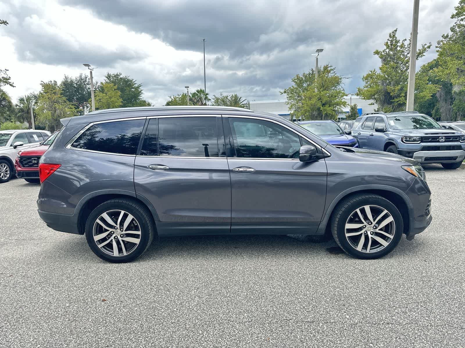 Used 2018 Honda Pilot Elite image 7