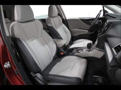 Used 2023 Subaru Forester Premium AWD/4WD image 21