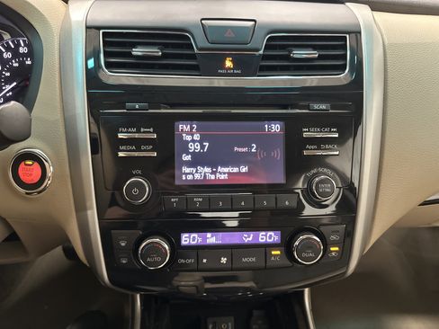 Used 2014 Nissan Altima 2.5 SL FWD image 23