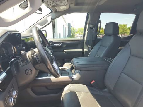 Certified 2023 GMC Sierra 1500 SLT w/ SLT Premium Package AWD/4WD image 16