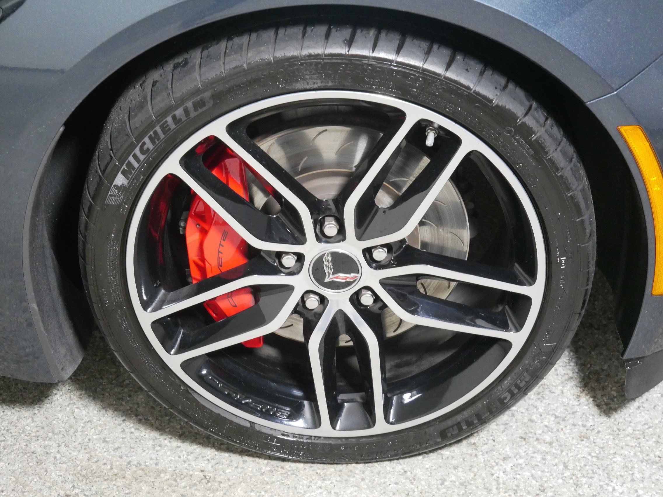 Used 2019 Chevrolet Corvette Stingray Coupe RWD image 15