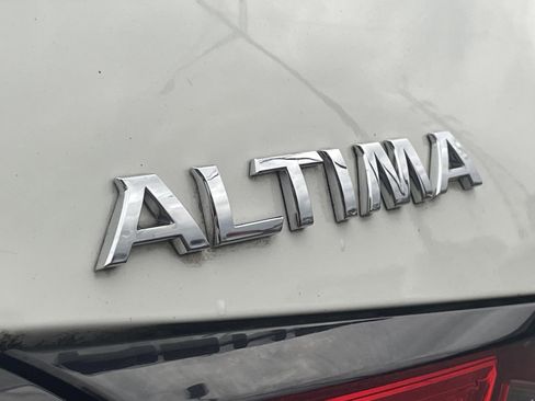 Used 2019 Nissan Altima 2.5 S image 9