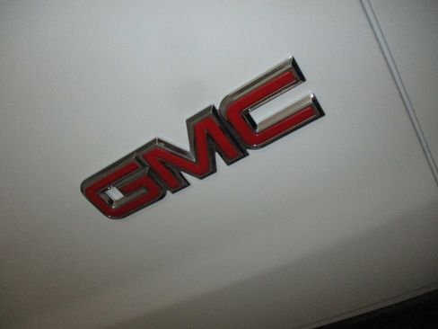 New 2026 GMC Savana 3500 RWD image 17