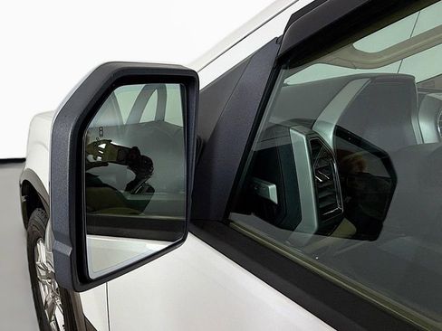 Used 2015 Ford F150 Lariat image 27