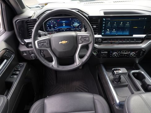 Certified 2023 Chevrolet Silverado 1500 LTZ w/ LTZ Premium Package AWD/4WD image 21