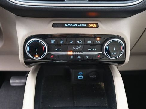 Used 2022 Ford Escape SEL FWD image 25