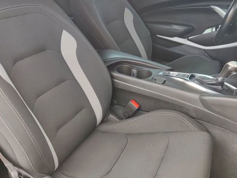 Used 2022 Chevrolet Camaro LT w/ Technology Package image 23