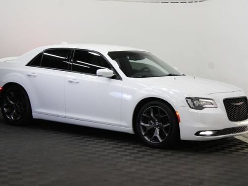 Used 2021 Chrysler 300 S RWD image 1