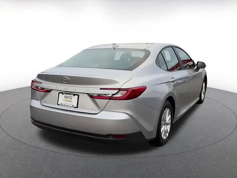 Used 2025 Toyota Camry LE image 14