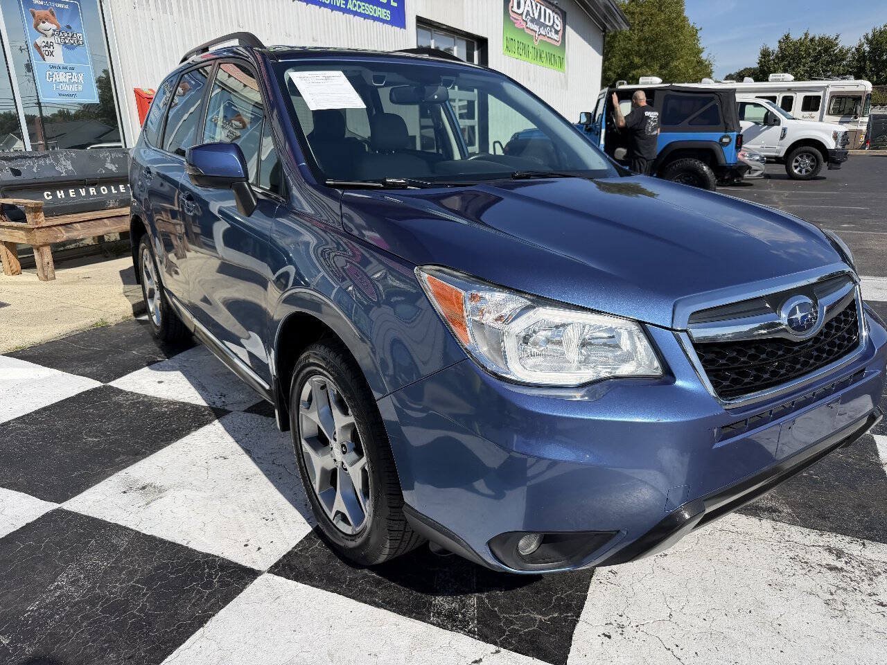 Used 2016 Subaru Forester 2.5i Touring w/ Eyesight & Navigation System AWD/4WD image 4