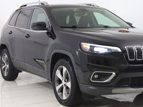 Used 2019 Jeep Cherokee Limited AWD/4WD image 39