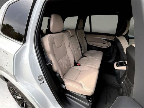 New 2026 Volvo XC90 B6 Plus w/ Protection Package Premier AWD/4WD image 9