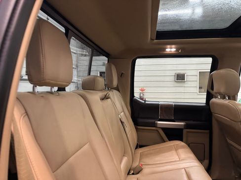 Used 2019 Ford F250 Lariat w/ Lariat Ultimate Package AWD/4WD image 33