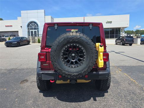 Used 2021 Jeep Wrangler Unlimited Rubicon AWD/4WD image 4