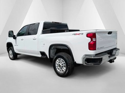 Used 2023 Chevrolet Silverado 2500 LT AWD/4WD image 5