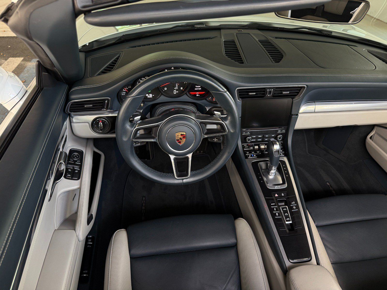 Used 2018 Porsche 911 Targa 4S image 42