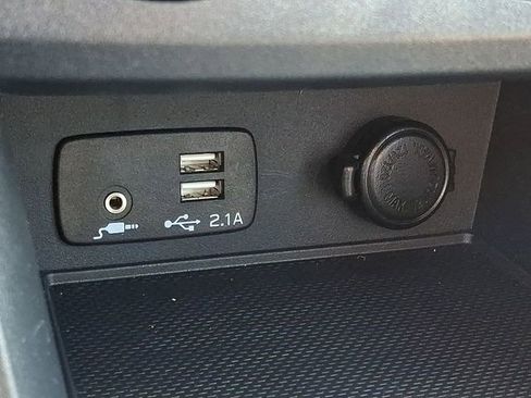 Used 2023 Subaru Crosstrek 2.0i Premium image 24