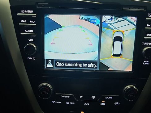 Used 2017 Nissan Murano SL image 25