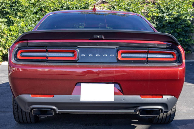 Used 2022 Dodge Challenger SRT Hellcat Redeye RWD image 6