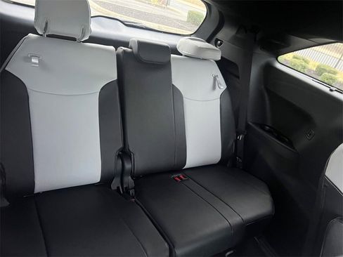 New 2026 Toyota Sienna XSE image 19
