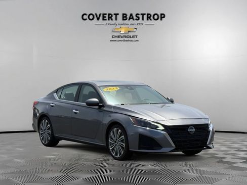Used 2023 Nissan Altima 2.5 SL FWD image 6