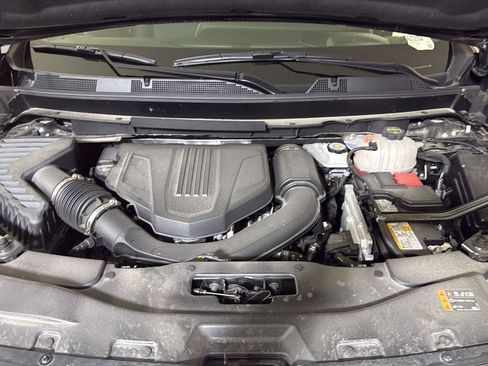 Used 2026 Chevrolet Traverse LT w/ Driver Confidence Package FWD image 2