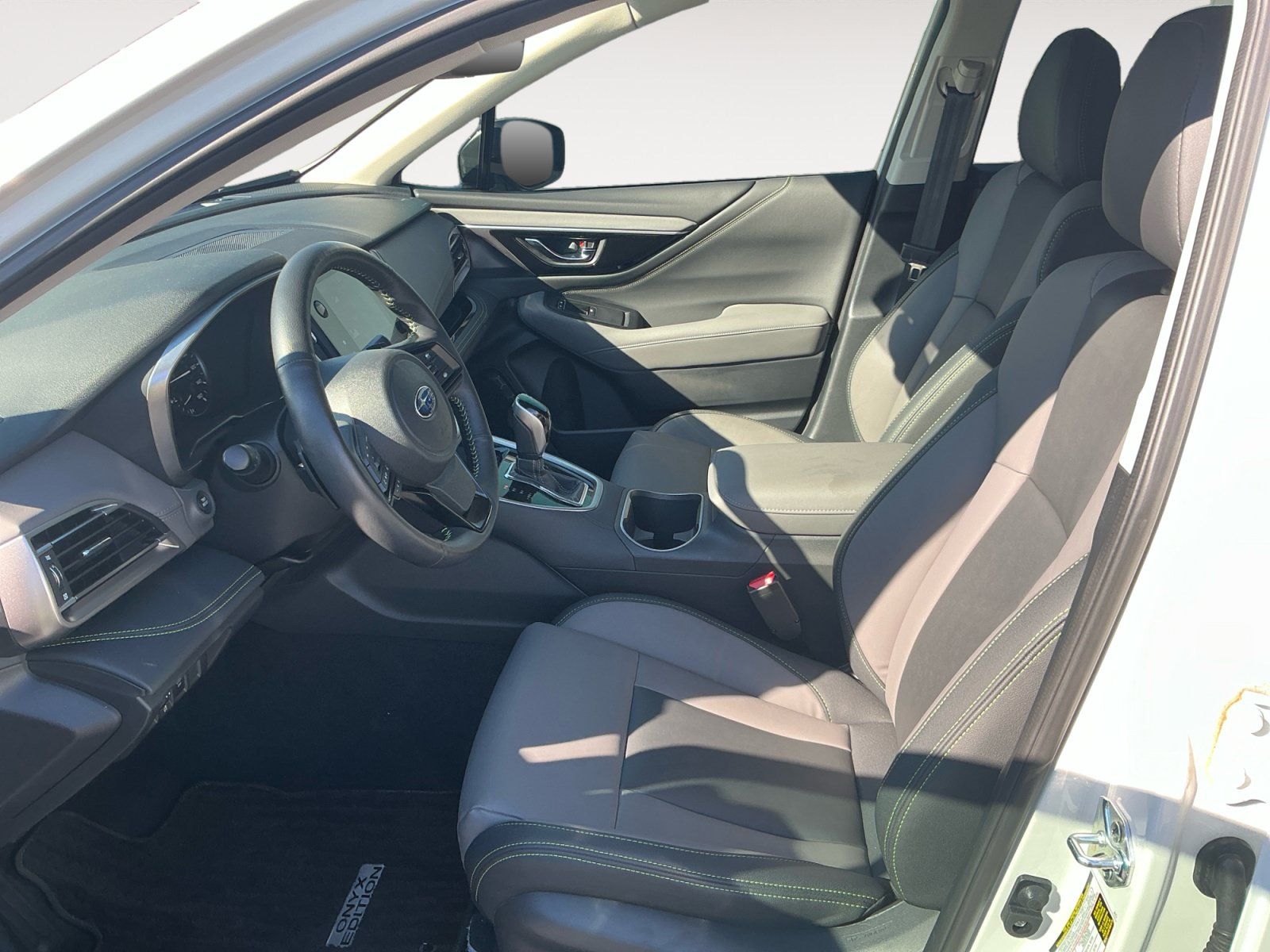 Certified 2025 Subaru Outback Onyx Edition AWD/4WD image 9