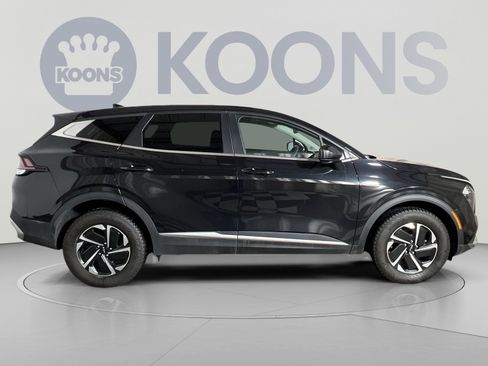 Used 2023 Kia Sportage LX AWD/4WD image 17