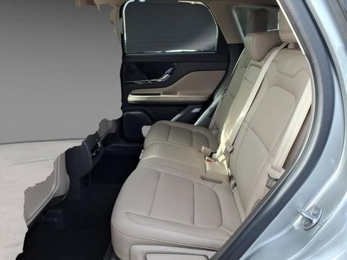 Certified 2024 Lincoln Corsair FWD image 5