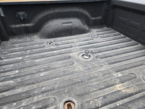 Used 2017 RAM 3500 Laramie Longhorn image 15