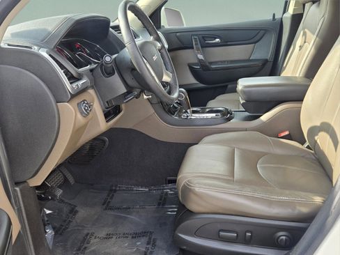 Used 2015 GMC Acadia SLT image 10