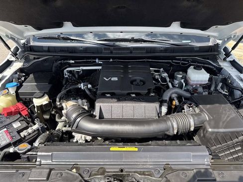 Used 2023 Nissan Frontier Pro-X w/ Technology Package image 3