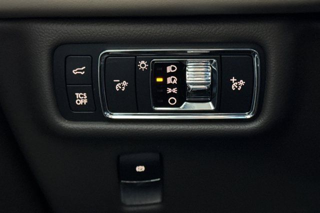 Used 2021 Lincoln Nautilus Reserve FWD image 43
