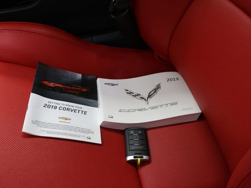 Used 2019 Chevrolet Corvette Stingray Coupe w/ Carbon Flash Badge Package RWD image 48
