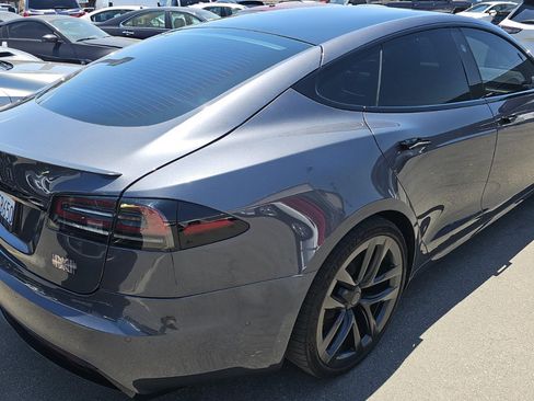 Used 2022 Tesla Model S Plaid AWD/4WD image 3
