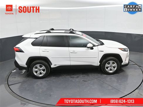 Used 2021 Toyota RAV4 XLE w/ Convenience Package image 41