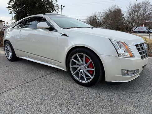 Used 2014 Cadillac CTS Premium image 2