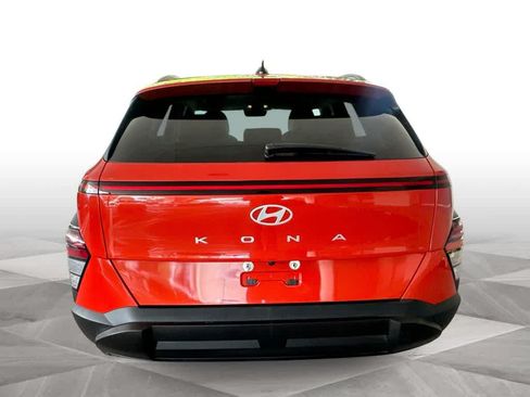 Used 2024 Hyundai Kona SEL FWD image 7