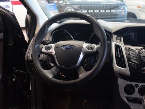 Used 2013 Ford Focus SE FWD image 20
