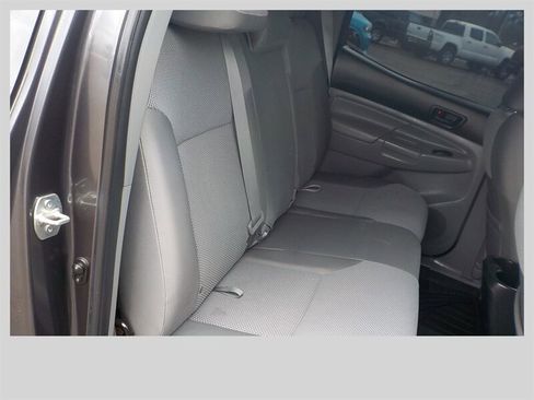 Used 2013 Toyota Tacoma 4x4 Double Cab w/ TRD Sport Pkg image 32