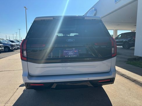 New 2025 Ford Expedition Tremor AWD/4WD image 9